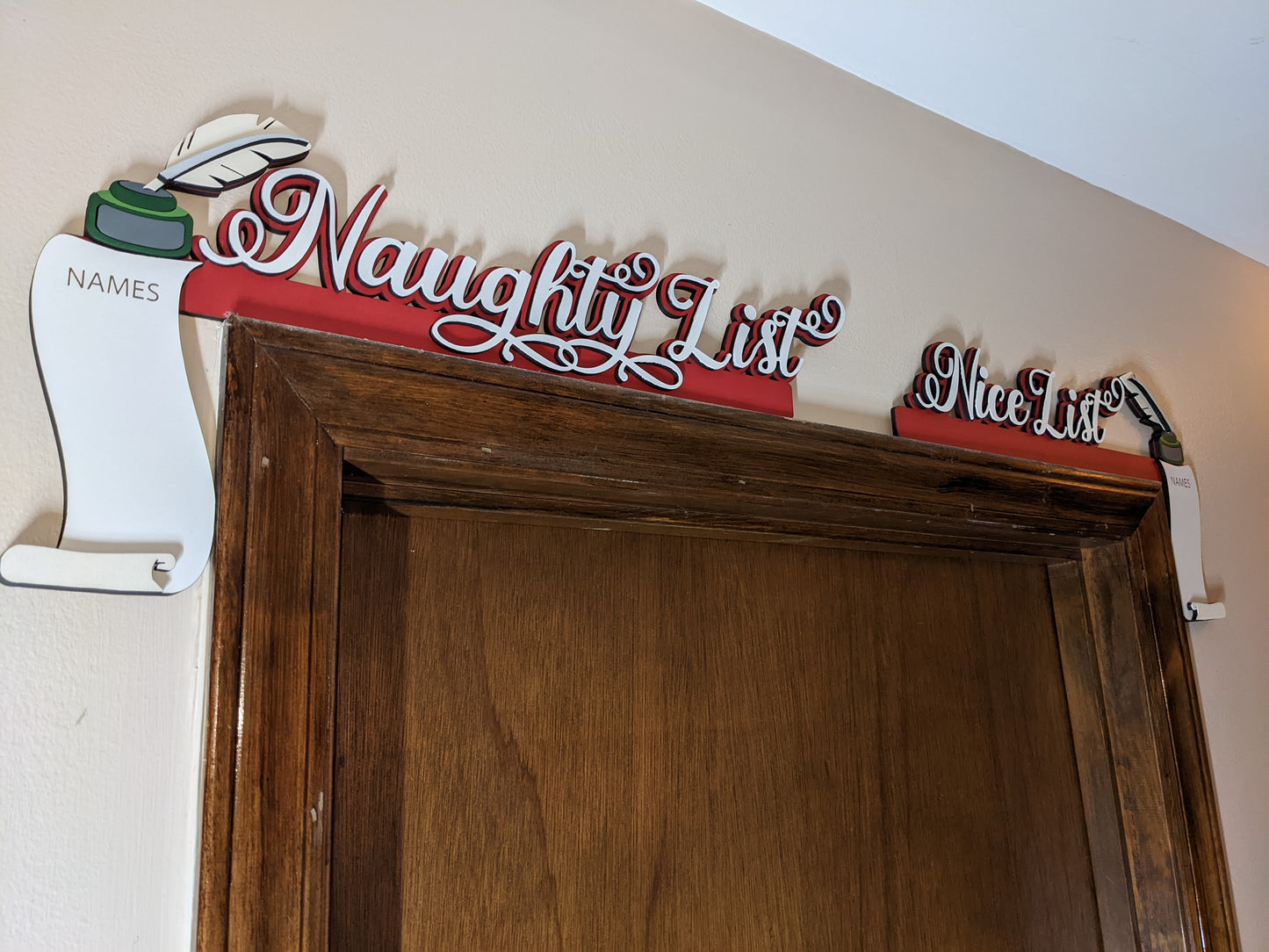 Naughty or Nice Door Frame Corner