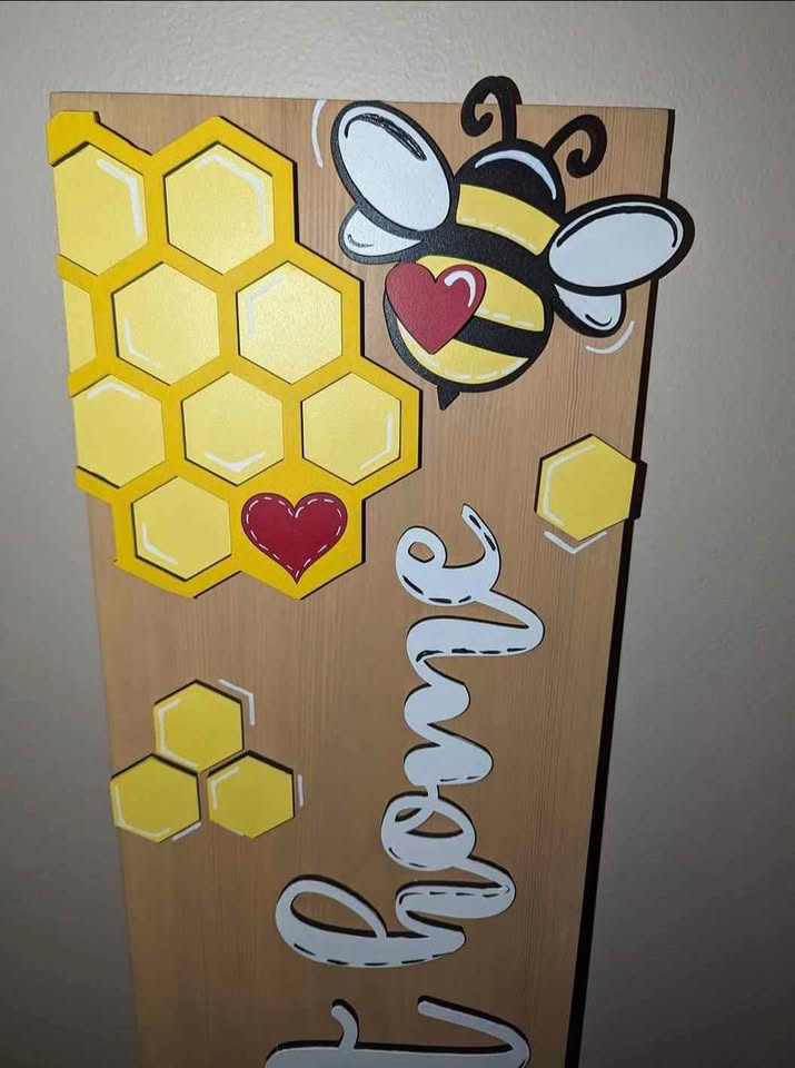 Home Sweet Home Bee Door Leaner