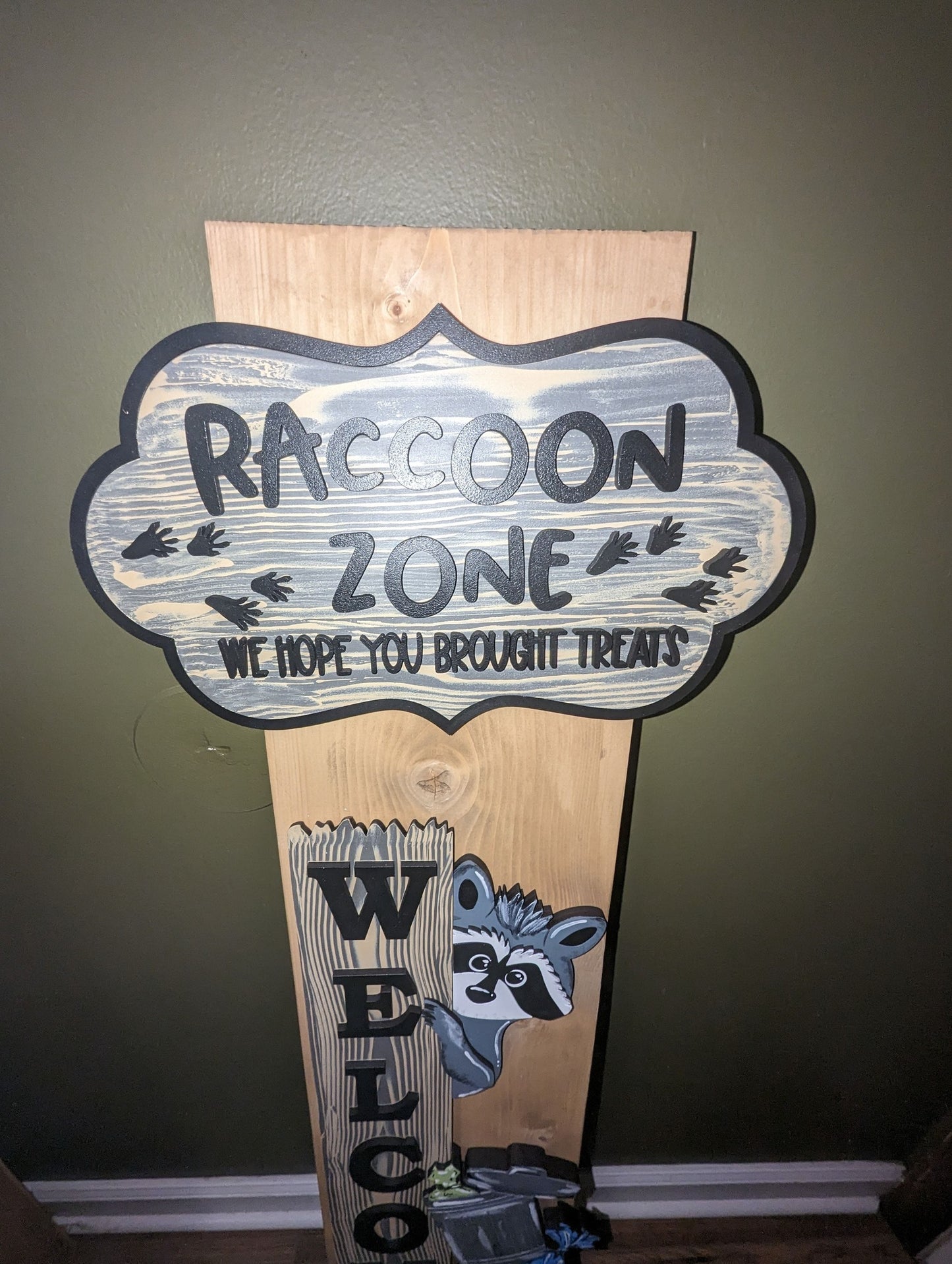 Raccoon Zone Door Leaner