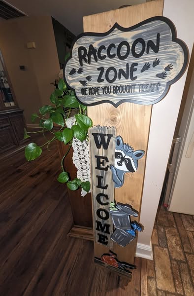 Raccoon Zone Door Leaner