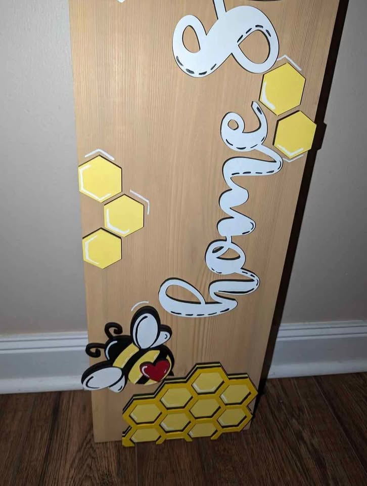Home Sweet Home Bee Door Leaner