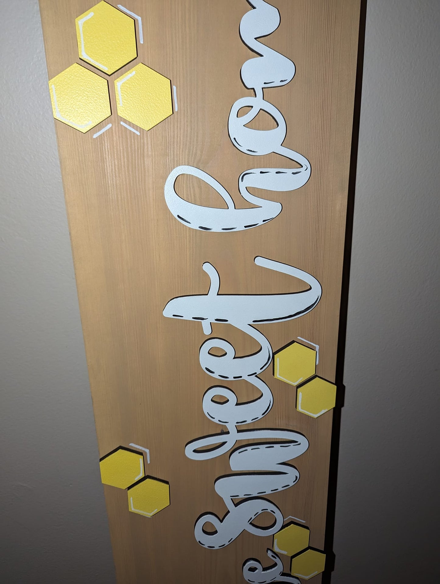 Home Sweet Home Bee Door Leaner